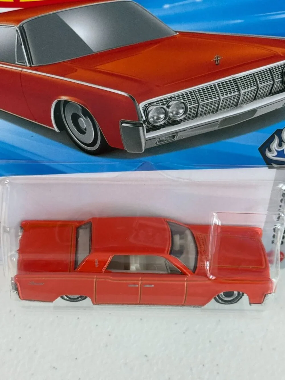 Hot Wheels ’64 Lincoln Continental Cool Classics 1/10 2026